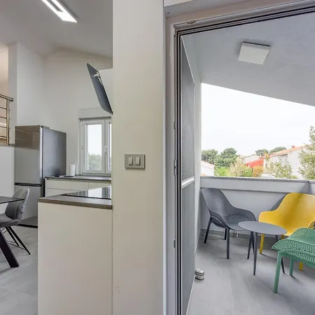 Apartman Royal - Happy Premantura