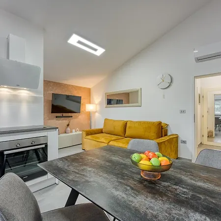 Royal - Happy Apartman *